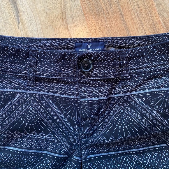 American Eagle *LIKE NEW* Tribal Print Midi Short - Picture 4 of 6